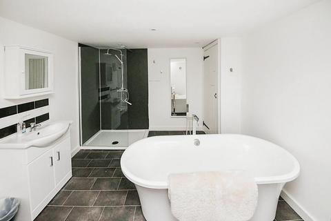 4 bedroom character property for sale, Coburg Place, Weymouth