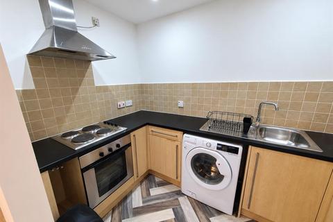 2 bedroom flat to rent, St. James Court, Darlington DL1