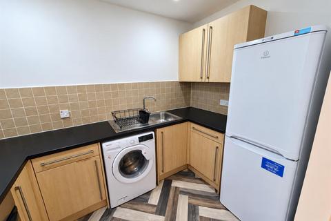 2 bedroom flat to rent, St. James Court, Darlington DL1