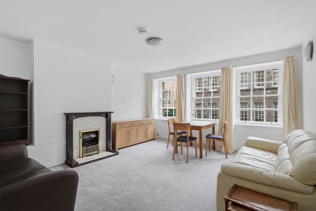 Apartment in Edinburgh - View 2