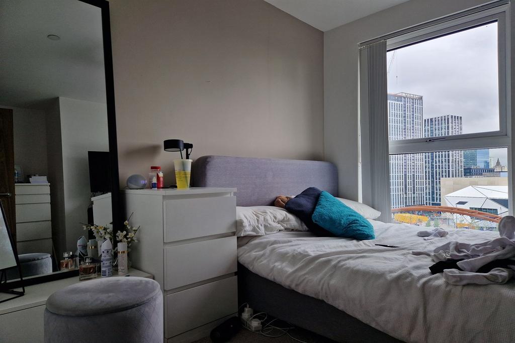 Apartment in Salford - View 5