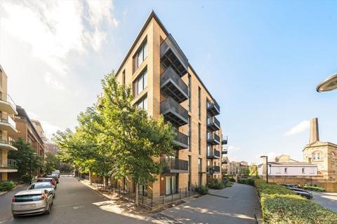 1 bedroom flat for sale, Albatross Way, London SE16