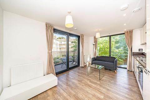1 bedroom flat for sale, Albatross Way, London SE16