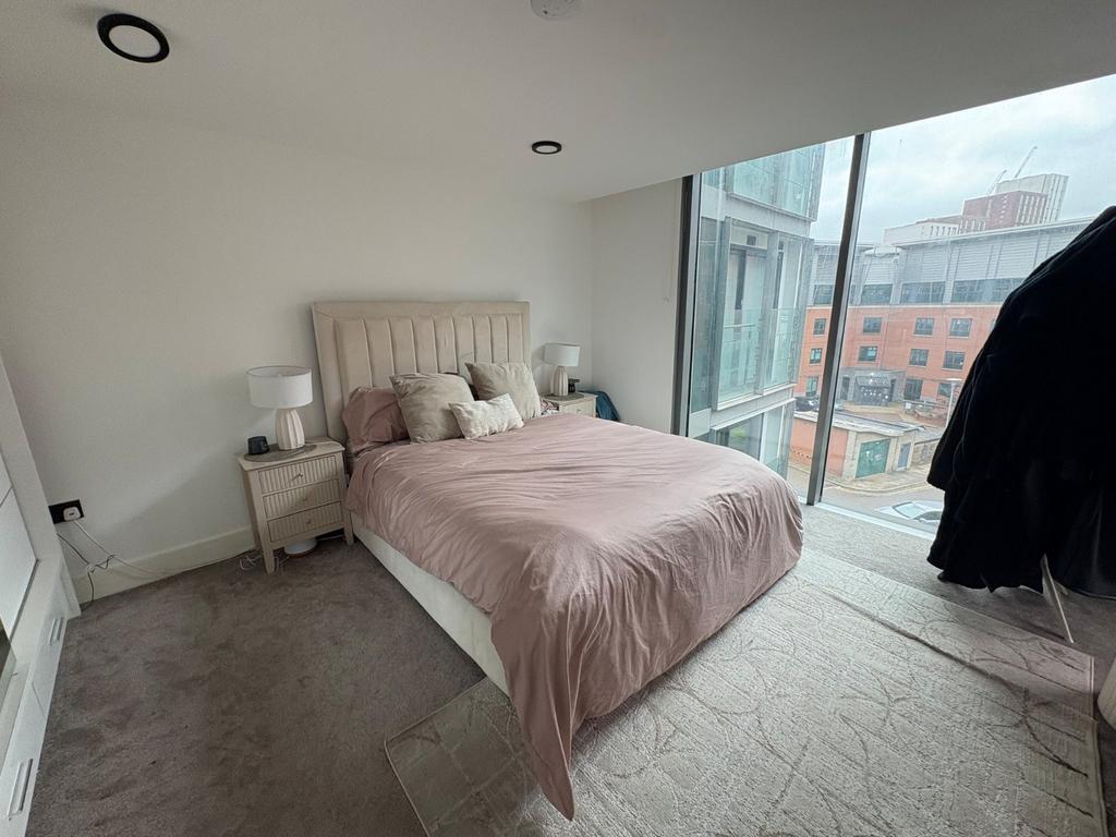 Apartment in Sheffield - View 5