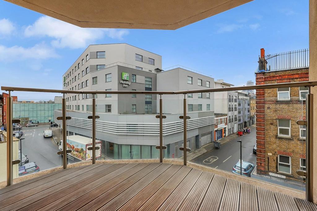 Apartment in London - View 3