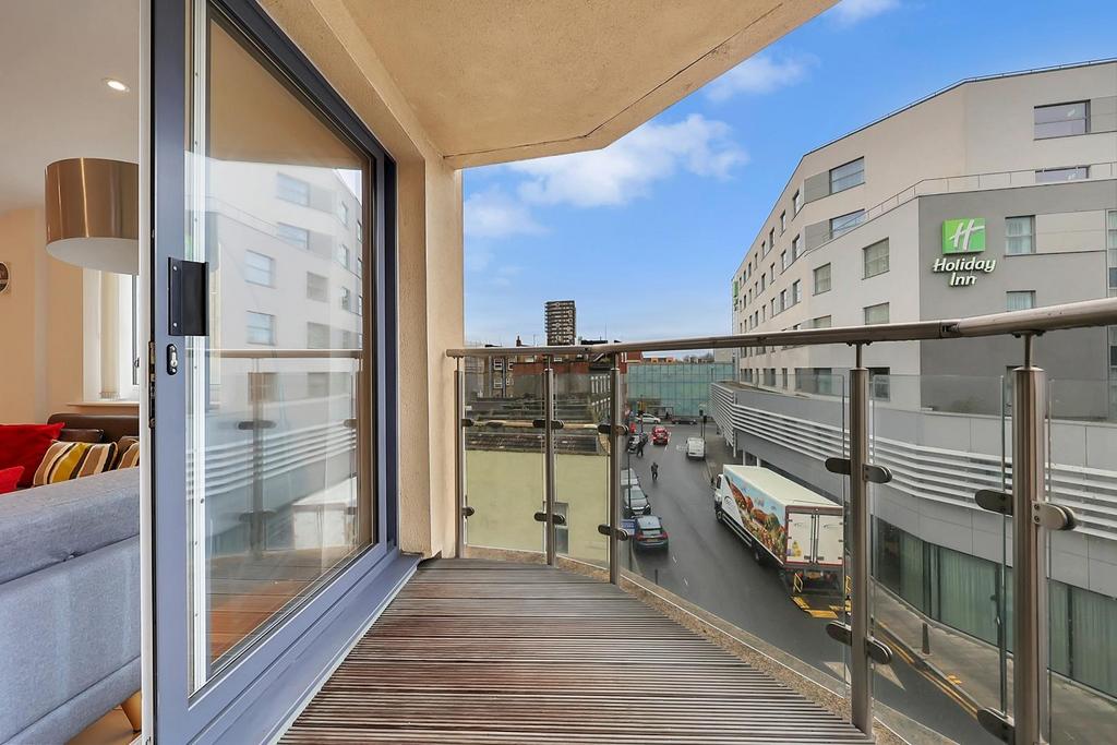 Apartment in London - View 4