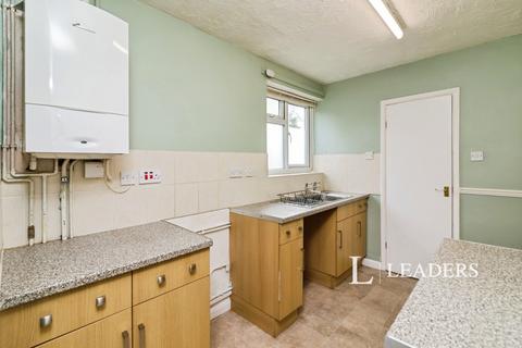 3 bedroom semi-detached house to rent, Hill Road, Lowestoft, Suffolk, NR32