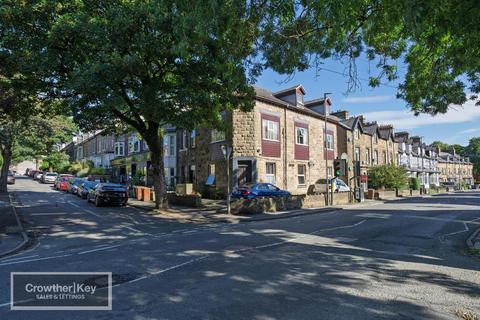 8 bedroom flat for sale, Market Street, Buxton