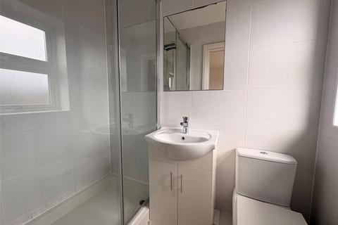 4 bedroom semi-detached house to rent, Hughes Road, Ashford, Surrey, TW15