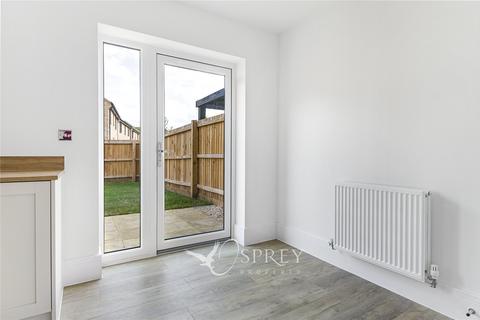 3 bedroom semi-detached house to rent, Cotton Close, Peterborough PE8