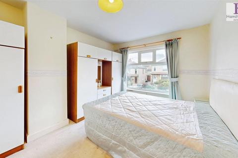 3 bedroom semi-detached house for sale, Sun Wood Avenue, Shelf, Halifax