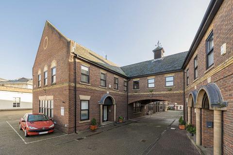 undefined, Mount Mews, Hampton TW12