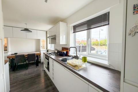 3 bedroom semi-detached house for sale, Kipling Close, Worksop S81