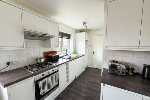 3 bedroom semi-detached house for sale, Kipling Close, Worksop S81