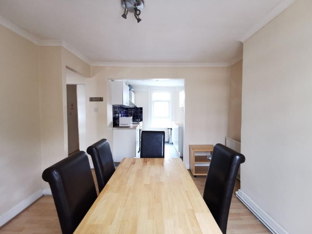 Apartment in London - View 3