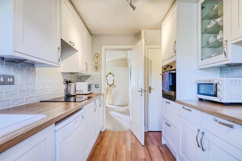 3 bedroom detached house for sale, Kirkfield Drive, Leeds
