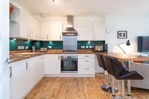 2 bedroom flat to rent, McLeod Street, Dalry, Edinburgh, EH11