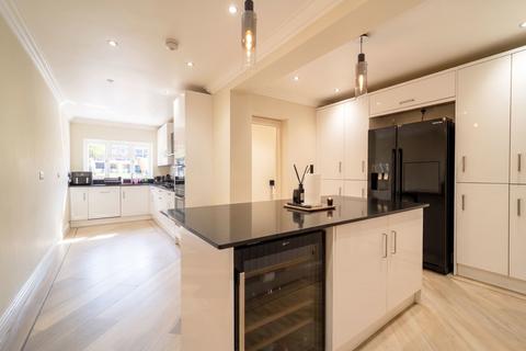 3 bedroom semi-detached house for sale, Priory Road, Shirley