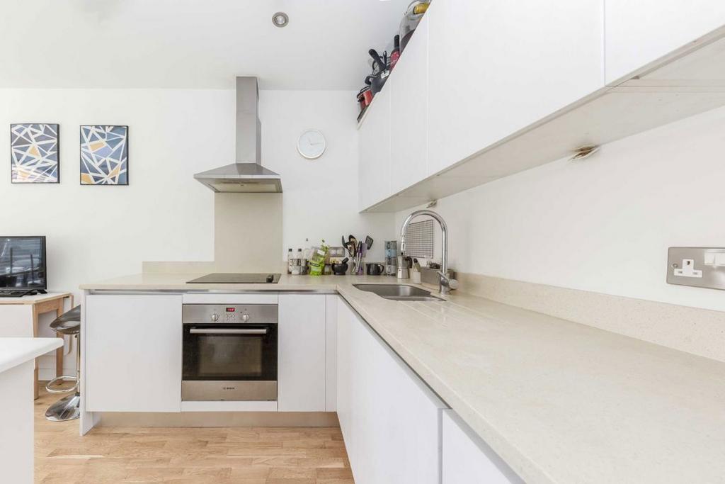 Apartment in London - View 3