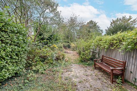4 bedroom semi-detached house for sale, Elmfield Avenue, Teddington, TW11