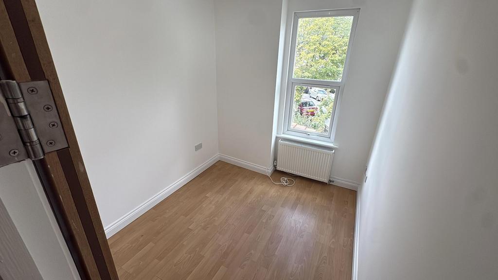 Apartment in Bristol - View 4