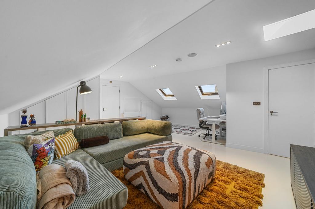 House in London - View 4