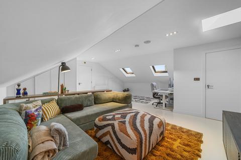 2 bedroom duplex to rent, Branch Place, London, N1