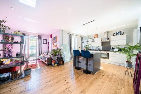 2 bedroom flat for sale, East Dulwich Grove, London SE22