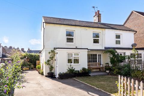 3 bedroom semi-detached house for sale, Trafalgar Road, Horsham, RH12