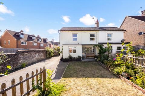3 bedroom semi-detached house for sale, Trafalgar Road, Horsham, RH12