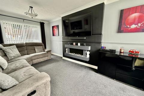 3 bedroom terraced house for sale, Fountains View, Darlington