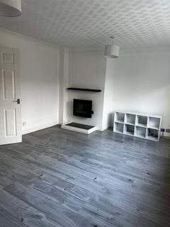 3 bed terraced house for rent in Aldington Close, Redditch