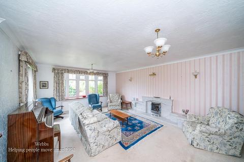 4 bedroom detached house for sale, Longford Road, Cannock WS11