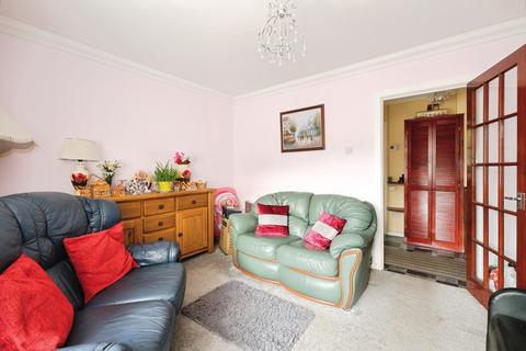 2 bedroom bungalow for sale, Cefn Court, Rogerstone, Newport, NP10