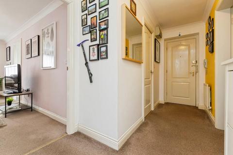 2 bedroom flat to rent, Glamis Court, Houghton Le Spring, DH4