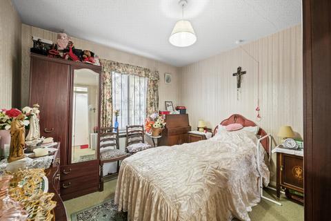 1 bedroom apartment for sale, Albemarle Lodge Flat 2, Sydenham