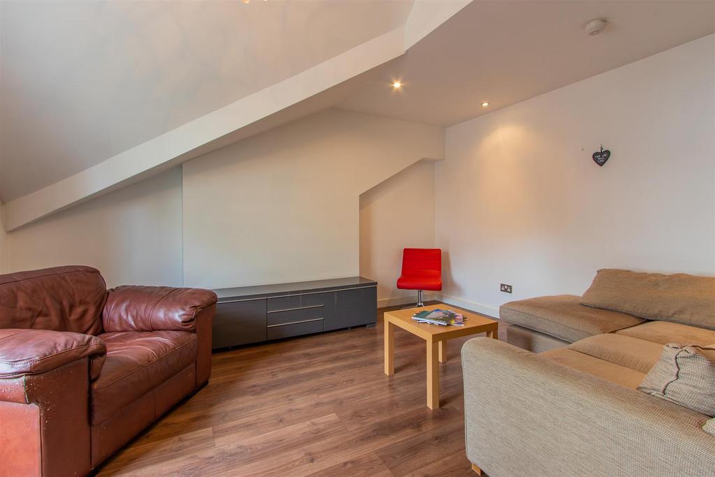 Apartment in Cardiff - View 2