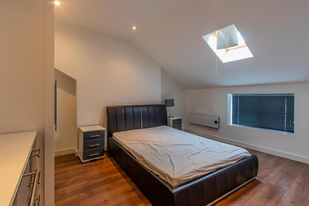 Apartment in Cardiff - View 5