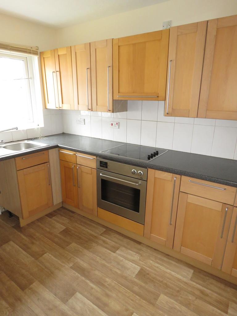 House in Andover - View 4