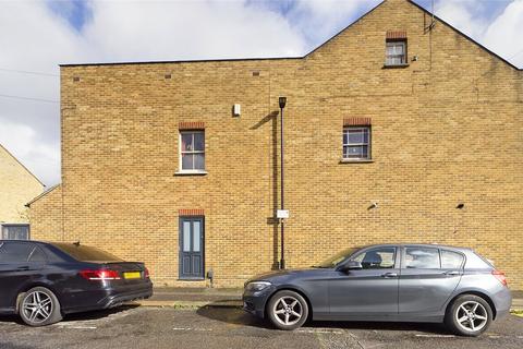 2 bedroom end of terrace house for sale, Shaftesbury Road, Walthamstow E17