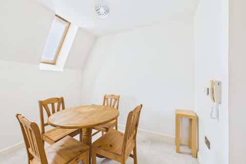 2 bedroom retirement property for sale, Kleinwort Close, Haywards Heath, RH16