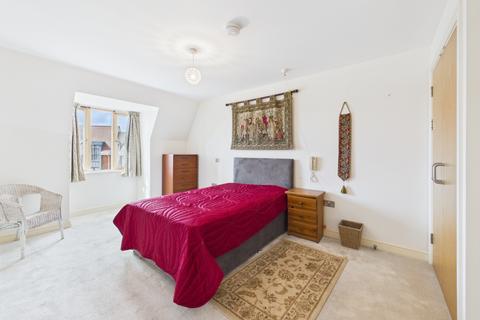 2 bedroom retirement property for sale, Kleinwort Close, Haywards Heath, RH16