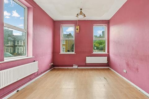 2 bedroom flat for sale, Church Hill, Walthamstow, E17