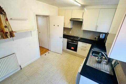 2 bedroom end of terrace house to rent, Harrow, London HA1
