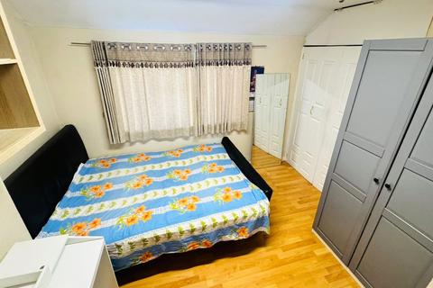 2 bedroom end of terrace house to rent, Harrow, London HA1