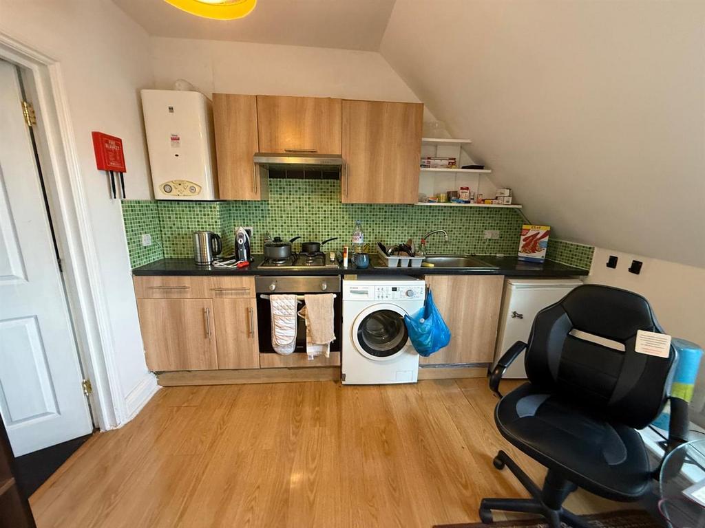 Apartment in London - View 5