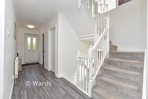4 bedroom detached house for sale, Chestnut Avenue, Chatham ME5