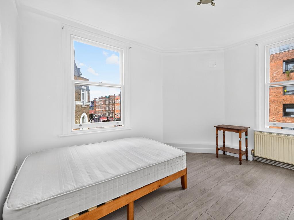 Apartment in London - View 3