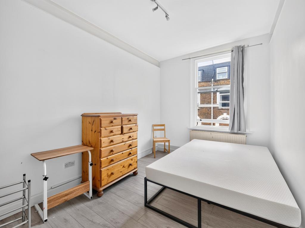 Apartment in London - View 4