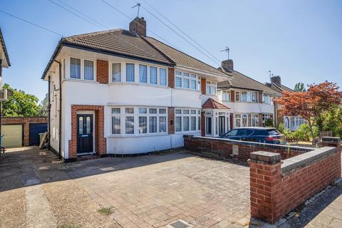 3 bedroom semi-detached house for sale, Felbridge Avenue, Stanmore